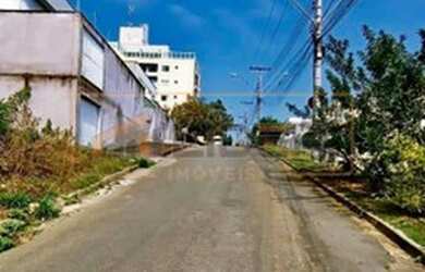 Imagem: O terreno possui 406m² de Área e está localizado em Colatina