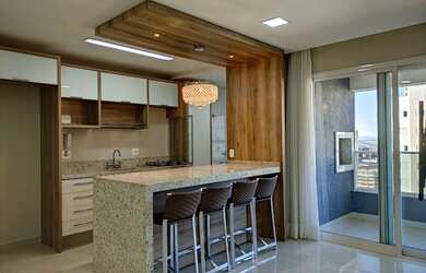 Imagem: O apartamento possui 1 Dormitório, 1 Banheiro, 1 Vaga na garagem