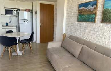 Imagem: O apartamento possui 2 Dormitórios, 1 Banheiro, 1 Vaga na garagem