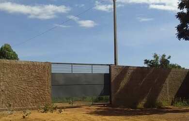 Imagem: O terreno possui 400m² de Área e está localizado em Setor