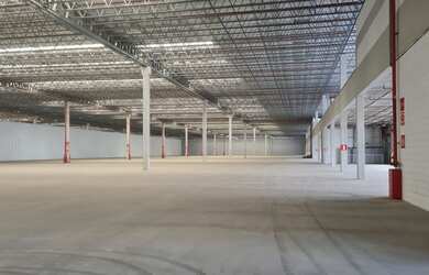 Imagem 1: Galpão/Depósito/Armazém para aluguel possui 4104 metros quadrados