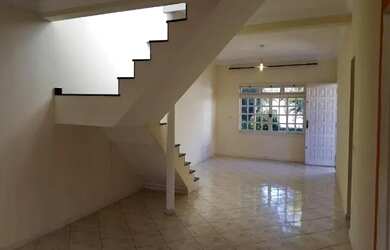 Imagem 6: Maravilhosa casa isolada no Condomínio Parque Paulistano, amplo terreno com jardim na fren