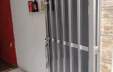 Imagem: A casa possui 1 Dormitório, 1 Banheiro, 20.000m² de Área