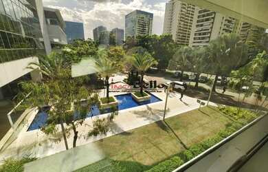 Imagem: O depósito possui 1 Vaga na garagem, 21m² de Área e está