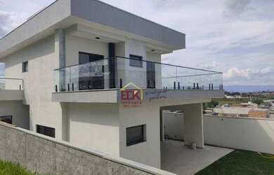 Imagem: A casa em condomínio possui 3 Dormitórios, 3 Banheiros, 2