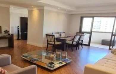 Imagem: O apartamento possui 3 Dormitórios, 1 Banheiro, 2 Vagas na