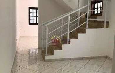 Imagem: A casa possui 2 Dormitórios, 3 Banheiros, 2 Vagas na garagem