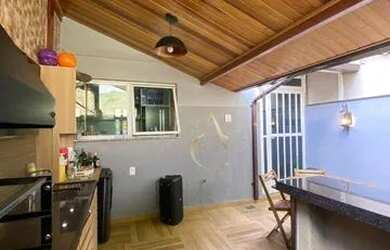 Imagem: A casa em condomínio possui 3 Dormitórios, 4 Banheiros, 1