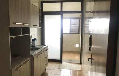 Imagem: O apartamento para alugar possui 3 Dormitórios, 1 Banheiro