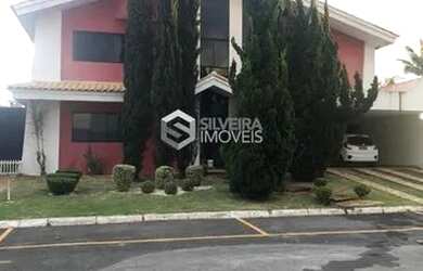 Imagem: A casa possui 3 Dormitórios, 2 Banheiros e 400m² de Área