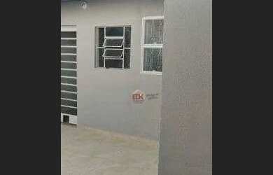 Imagem: A casa possui 4 Dormitórios, 2 Banheiros, 105m² de Área e