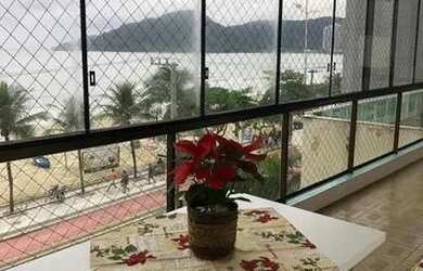 Imagem: O apartamento possui 4 Dormitórios, 5 Banheiros, 1 Vaga na