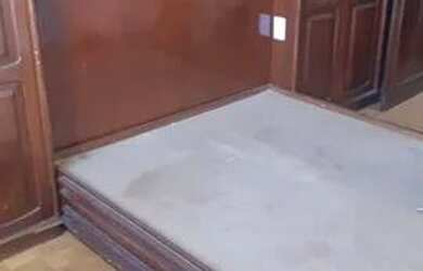 Imagem: O apartamento possui 3 Dormitórios, 1 Banheiro, 1 Vaga na garagem