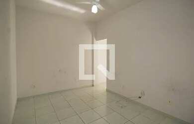 Imagem: A casa possui 2 Dormitórios, 1 Banheiro, 100m² de Área e