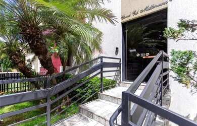 Imagem: O apartamento possui 3 Dormitórios, 2 Banheiros, 2 Vagas na