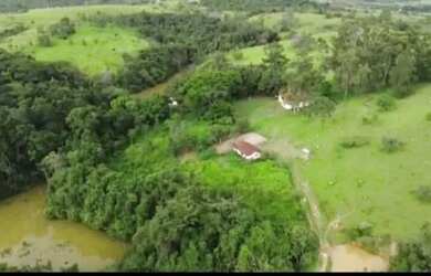 Imagem: A fazenda possui 580000800m² de Área e está localizado em