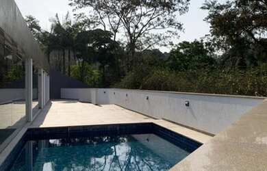 Imagem 3: Casa em Condomínio em Arujá para aluguel e venda com 1200 metros