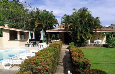 Imagem: A casa em condomínio possui 3 Dormitórios, 3 Banheiros, 1