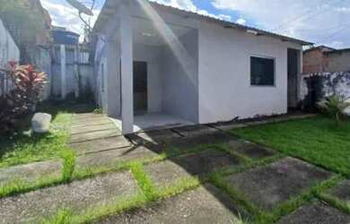 Imagem: A casa possui 2 Dormitórios, 1 Banheiro, 1 Vaga na garagem