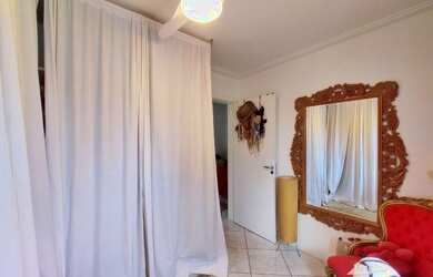 Imagem: A casa possui 2 Dormitórios, 2 Banheiros, 1 Vaga na garagem