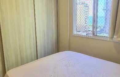 Imagem 3: De frente, sol da manhã, andar alto, com lazer de clube