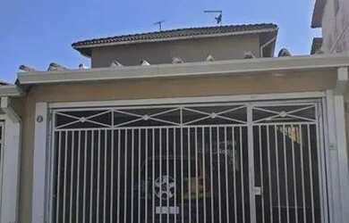 Imagem: A casa possui 2 Dormitórios, 3 Banheiros, 2 Vagas na garagem