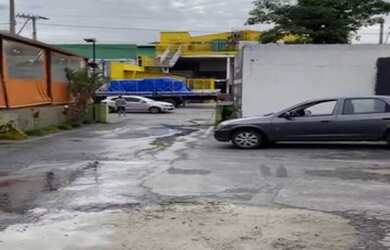 Imagem: O terreno possui 420m² de Área e está localizado em Glória