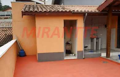 Imagem: A casa possui 2 Dormitórios, 1 Banheiro, 1 Vaga na garagem