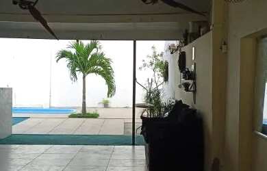 Imagem 1: Quintal para festas. Varanda