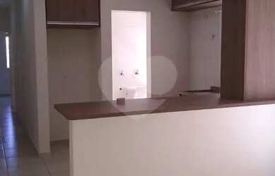 Imagem: A casa possui 4 Dormitórios, 2 Banheiros, 3 Vagas na garagem