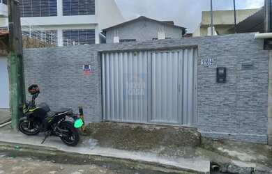 Imagem: A casa possui 3 Dormitórios, 1 Banheiro e 10m² de Área e