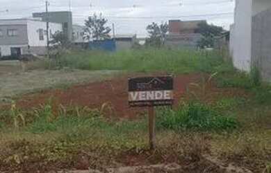Imagem: O terreno à venda possui e está localizado em Alvorada, Foz
