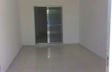 Imagem: A casa possui 4 Dormitórios, 1 Banheiro, 1 Vaga na garagem