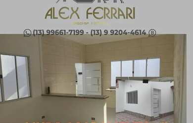 Imagem: A casa possui 2 Dormitórios, 2 Banheiros, 2 Vagas na garagem