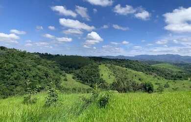 Imagem: O terreno possui 500m² de Área e está localizado em Centro