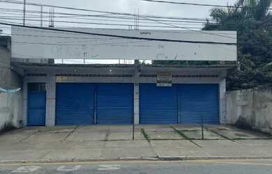 Imagem: O depósito possui 4 Vagas na garagem e 260m² de Área e está