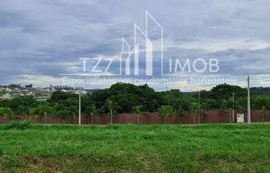 Imagem: O terreno possui 450m² de Área e Imóvel novo e está localizado