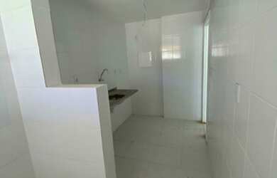 Imagem 16: Apartamentos na avenida Paralela - em frente a Estção do Metrô