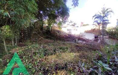 Imagem: O terreno possui 638m² de Área e está localizado em Escola