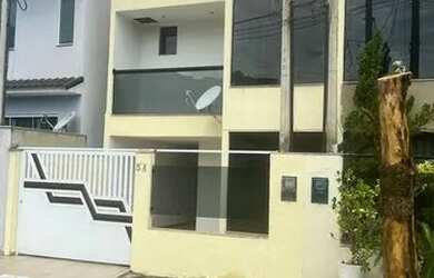 Imagem: A casa em condomínio possui 3 Dormitórios, 3 Banheiros, 1