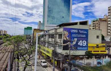 Imagem: O apartamento possui 2 Dormitórios, 2 Banheiros, 10m² de Área