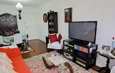 Imagem: O apartamento possui 3 Dormitórios, 1 Banheiro, 1 Vaga na garagem