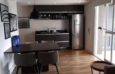 Imagem: O apartamento possui 1 Dormitório, 2 Banheiros, 5 Vagas na