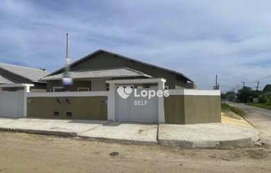 Imagem: A casa possui 2 Dormitórios, 1 Banheiro, 1 Vaga na garagem