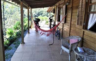 Imagem: A casa em condomínio possui 3 Dormitórios, 2 Banheiros, 2