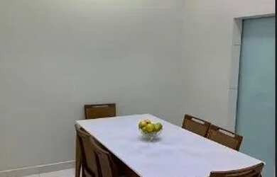 Imagem: A casa possui 3 Dormitórios, 3 Banheiros, 3 Vagas na garagem