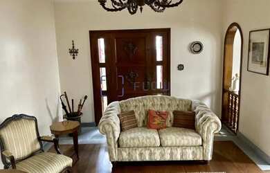 Imagem: A casa possui 5 Dormitórios, 5 Banheiros, 5 Vagas na garagem