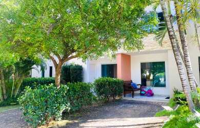 Imagem: A casa em condomínio possui 4 Dormitórios, 3 Banheiros, 2