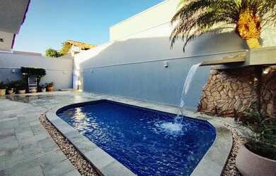 Imagem: A casa em condomínio possui 3 Dormitórios, 5 Banheiros, 4