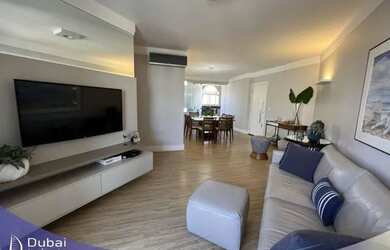 Imagem: O apartamento possui 1 Dormitório, 3 Banheiros, 3 Vagas na